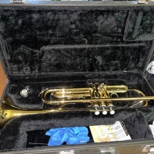 YAMAHA YTR-2330 Bb Trompette