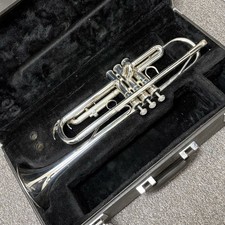 Yamaha YTR-2330S Trompette